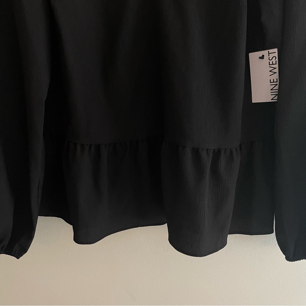 🌈 2 for $30!! 🌈 NWT Nine West Peplum Blouse - Picture 4 of 9